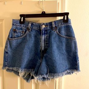 Levi’s Cut-off Shorts